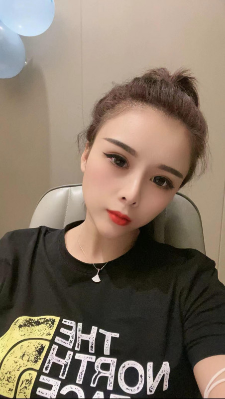 越秀可爱御姐A梦